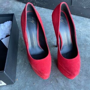 Giuseppe Zanotti Platform Suede Red Pumps